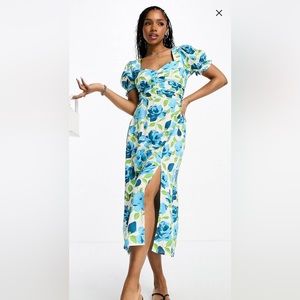 Blue Floral Print Ruched Sweetheart Midi Dress